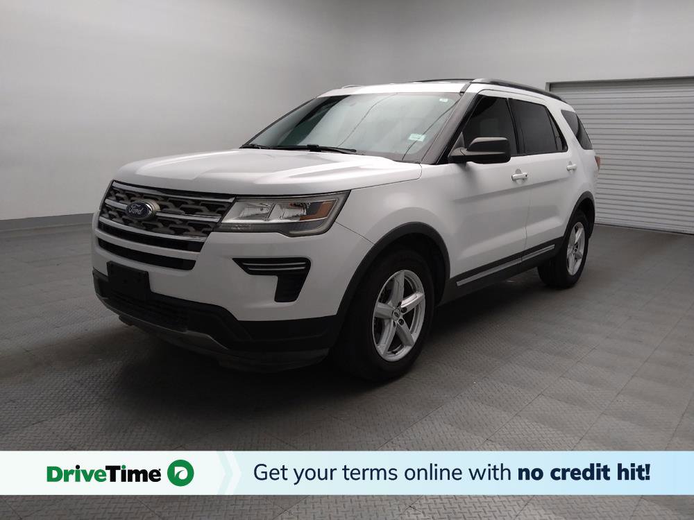 Used 2018 Ford Explorer XLT FWD image 1