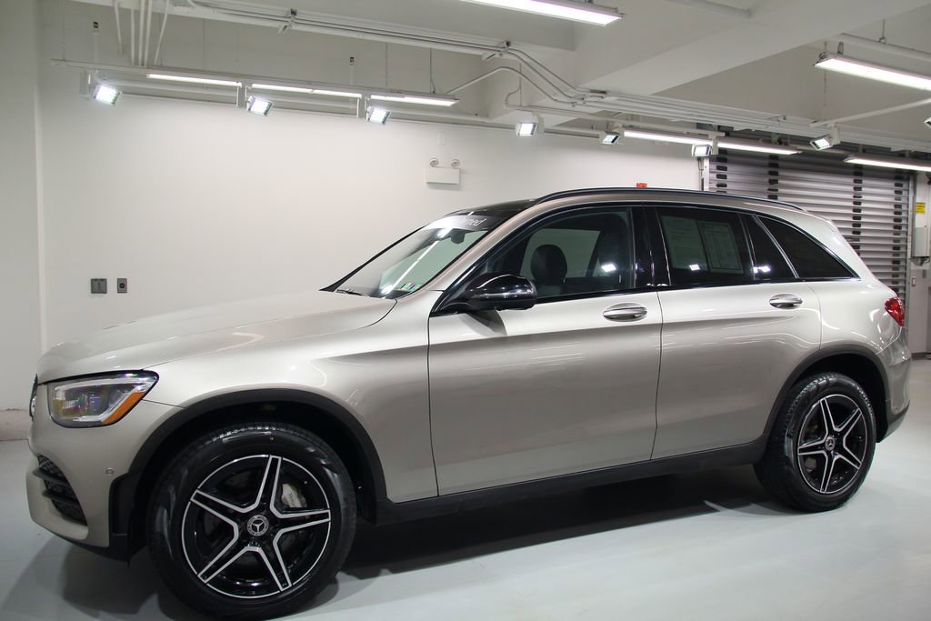 Certified 2020 Mercedes-Benz GLC 300 4MATIC image 3