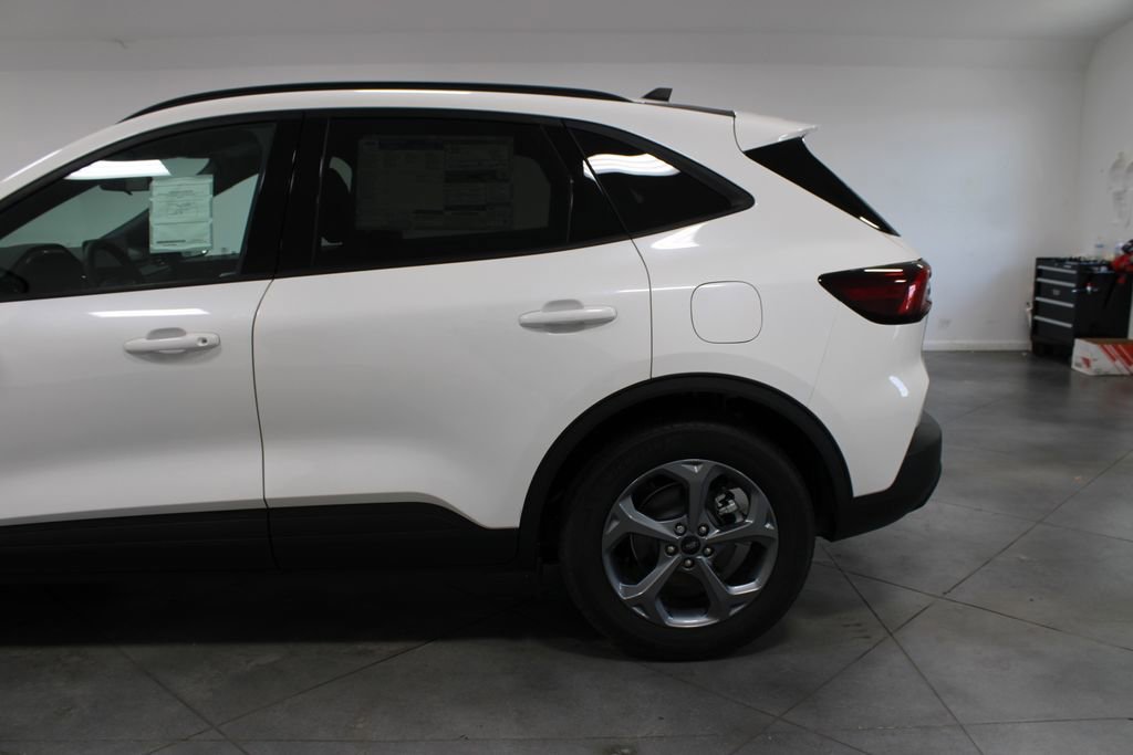 New 2025 Ford Escape ST-Line w/ Tech Pack #1 image 8