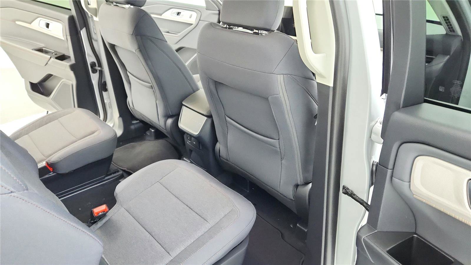New 2026 Ford Explorer Active image 33