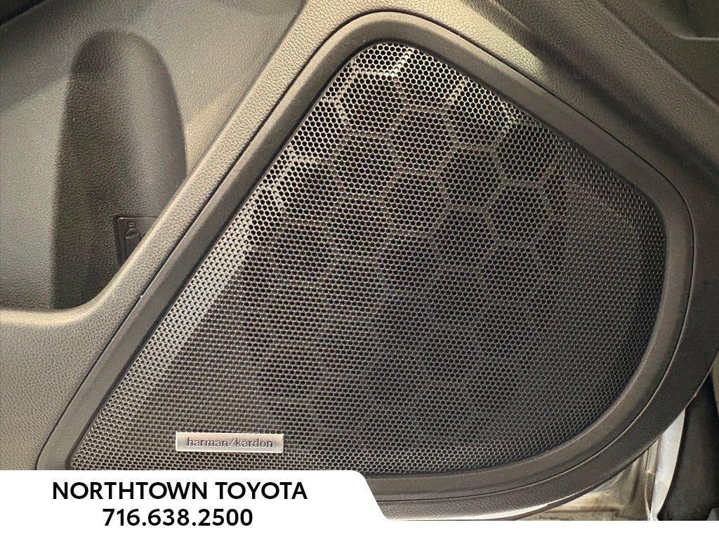 Used 2020 Subaru Outback Limited image 15