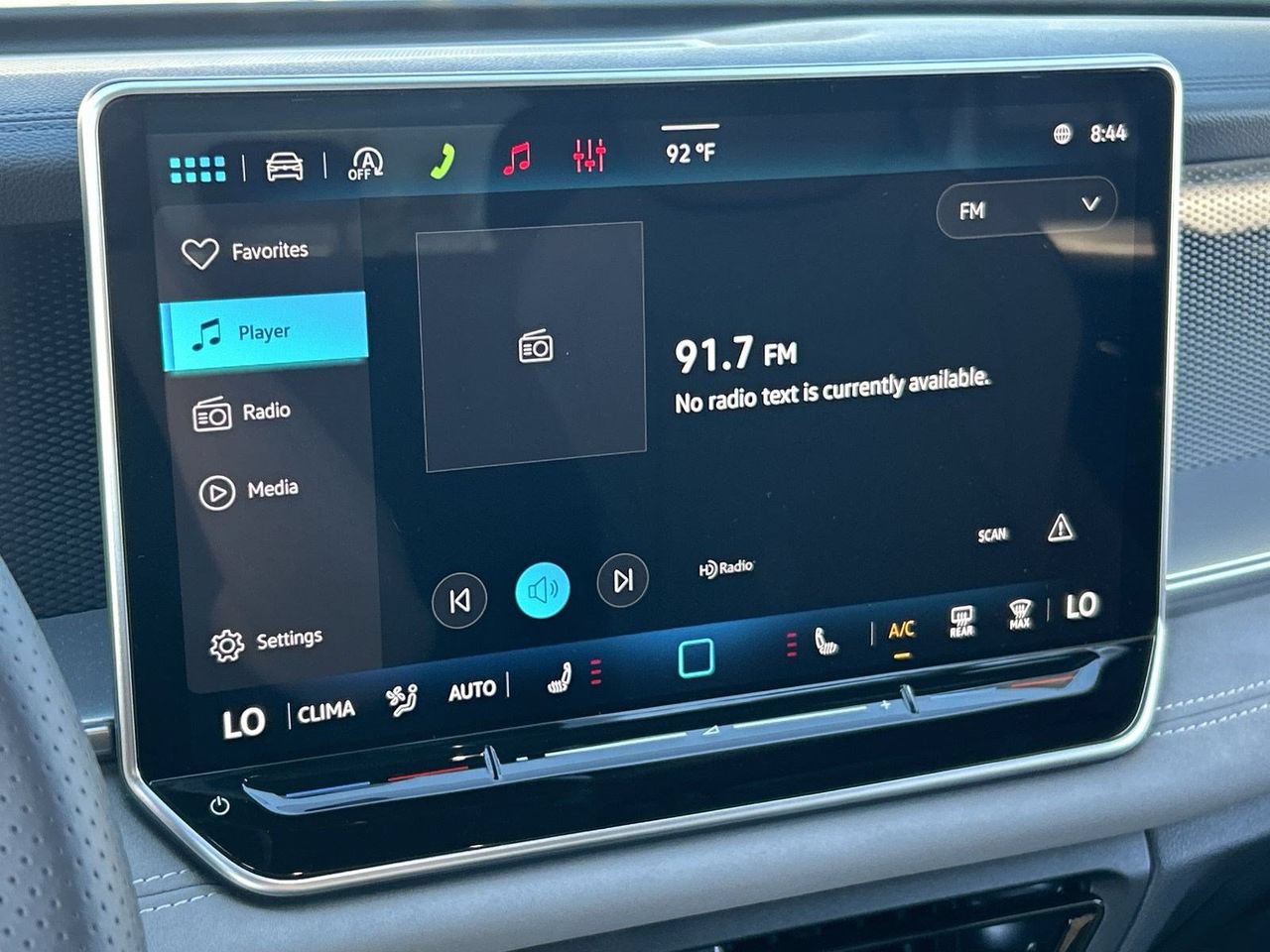New 2026 Volkswagen Tiguan SE R-Line FWD image 22