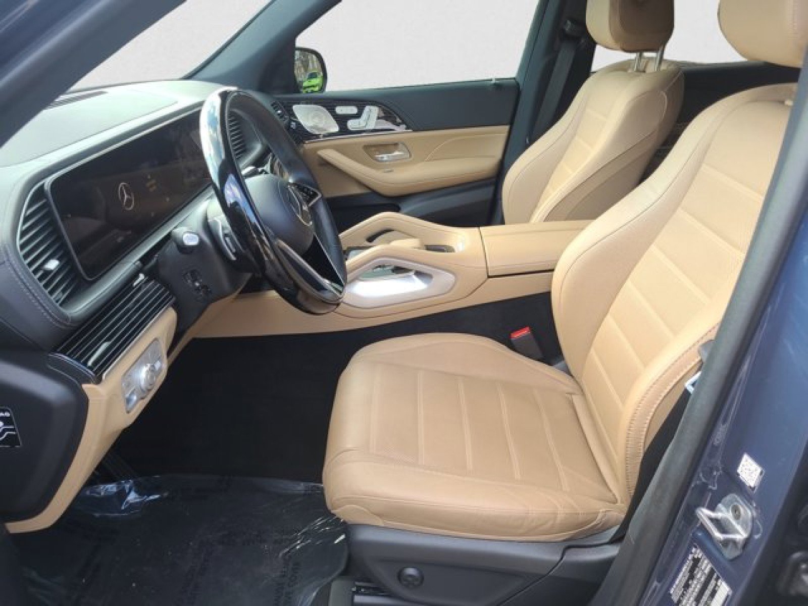 Used 2024 Mercedes-Benz GLE 350 4MATIC image 11