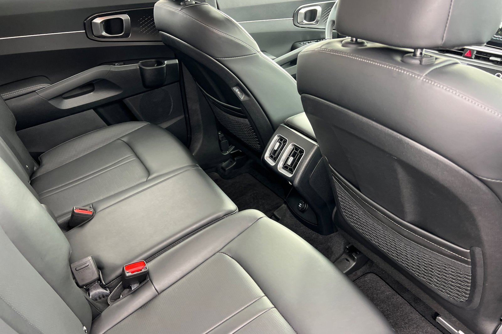 Certified 2025 Kia Sorento S image 19