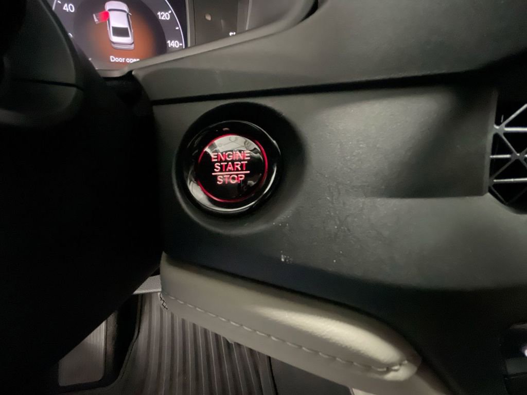 Used 2025 Honda Accord SE image 16