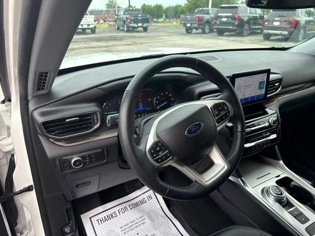 Used 2022 Ford Explorer Limited w/ Equipment Group 301A RWD image 27
