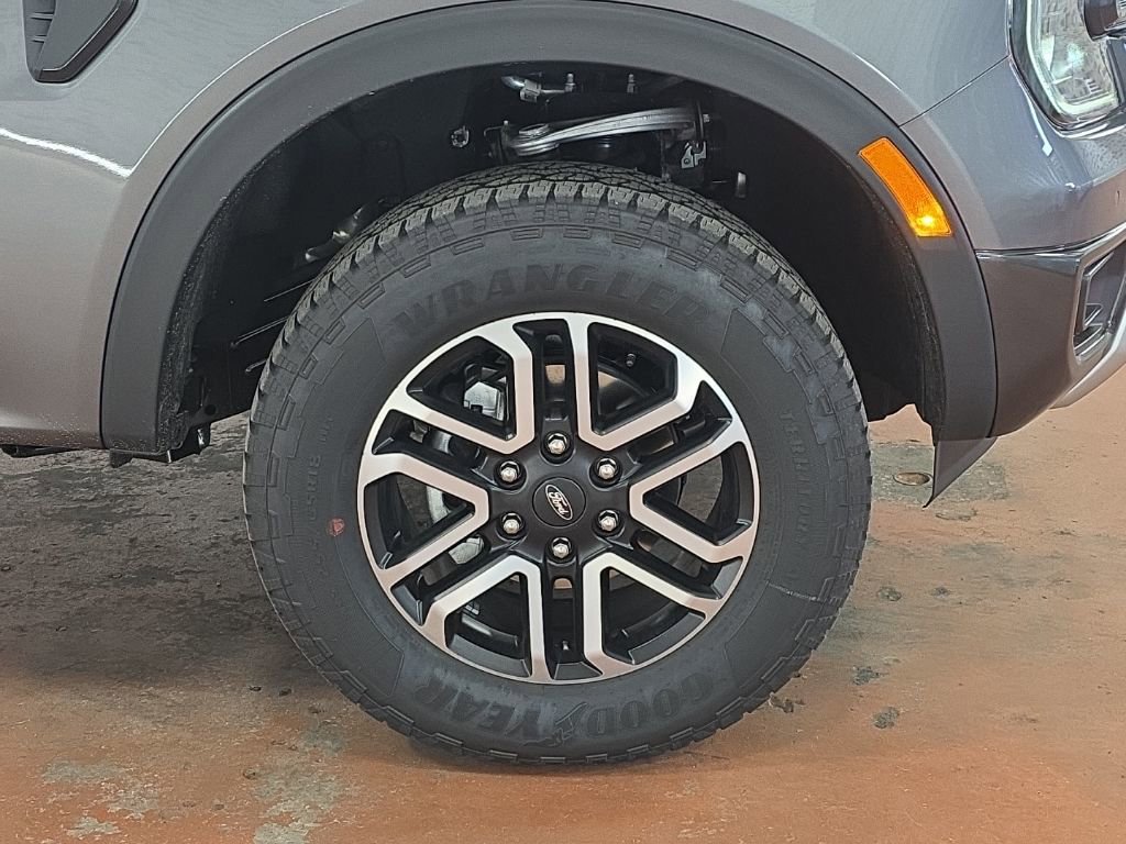 New 2025 Ford Ranger Lariat w/ Convenience Package image 9