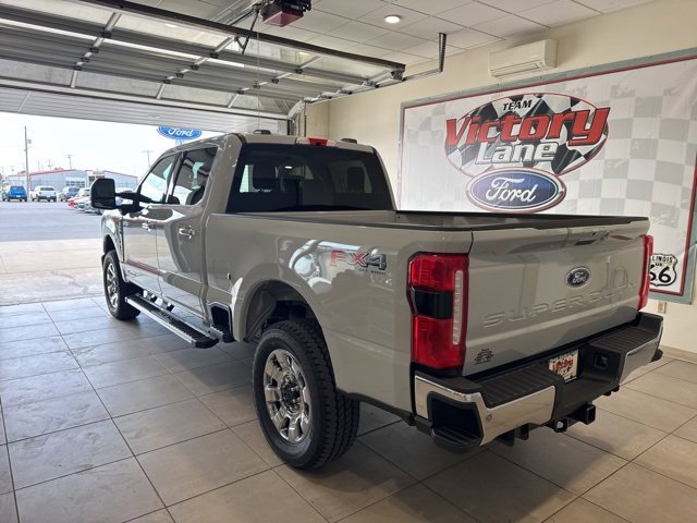 New 2026 Ford F250 4x4 Crew Cab Super Duty image 2