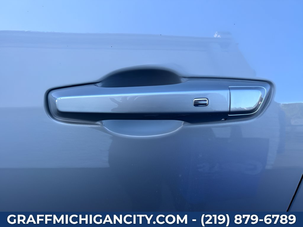 New 2027 Chevrolet Equinox RS w/ Safety and Technology Package AWD/4WD image 38