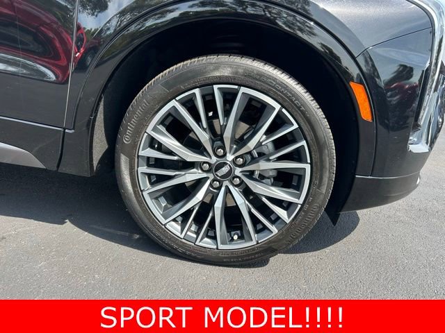 Used 2024 Cadillac XT4 Sport w/ LPO, Floor Liner Package image 8