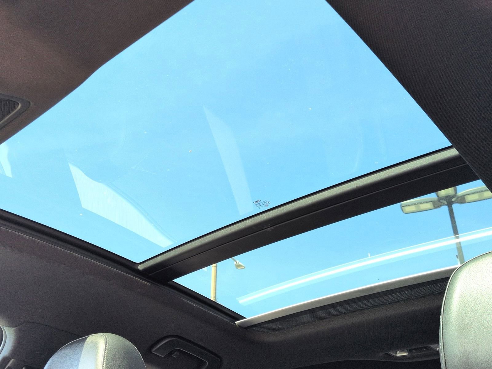 Used 2015 Audi Q3 2.0T Prestige image 14