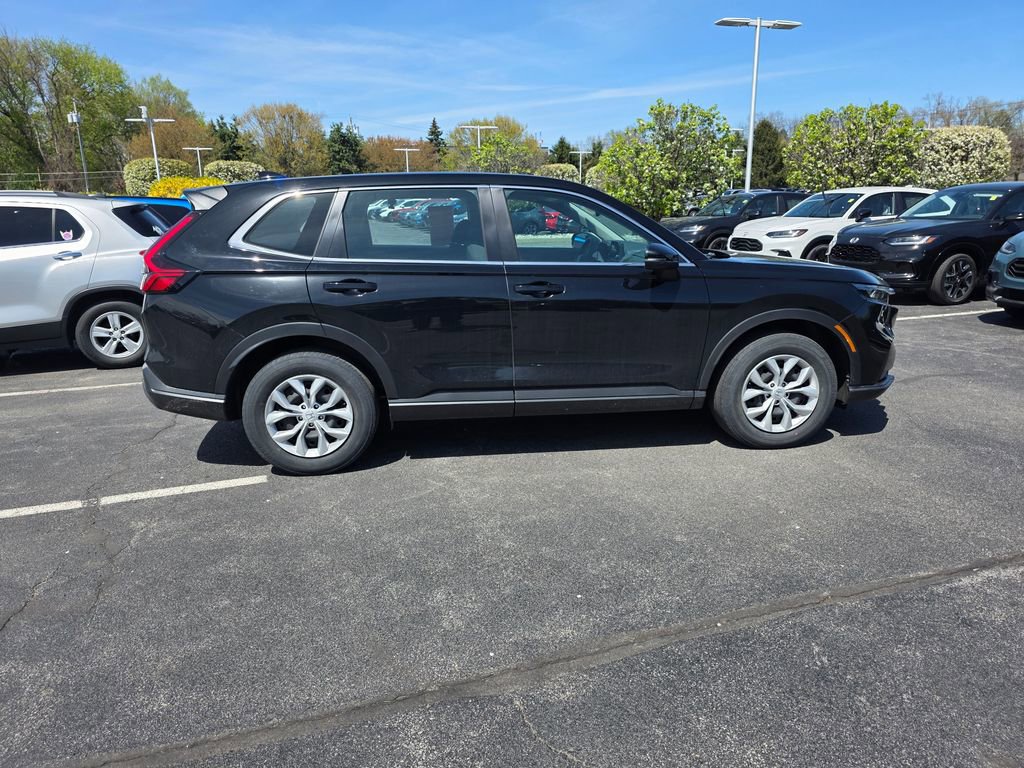 Used 2023 Honda CR-V LX image 8