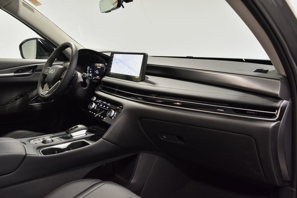 New 2026 INFINITI QX60 Luxe w/ Family Package image 15