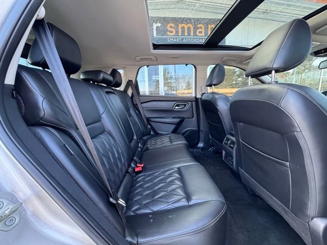 Used 2021 Nissan Rogue Platinum image 15