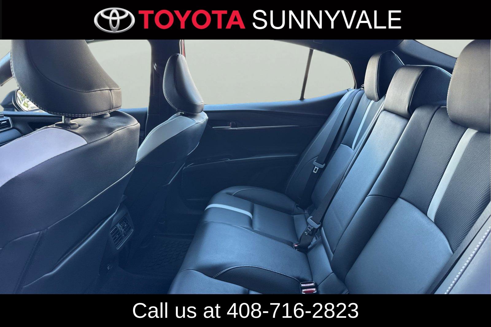 Certified 2026 Toyota Camry Hybrid FWD image 6