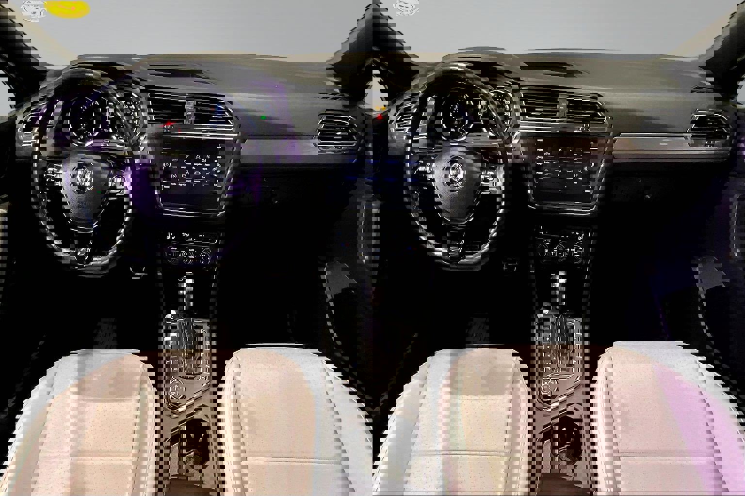 Used 2021 Volkswagen Tiguan SE R-Line image 7