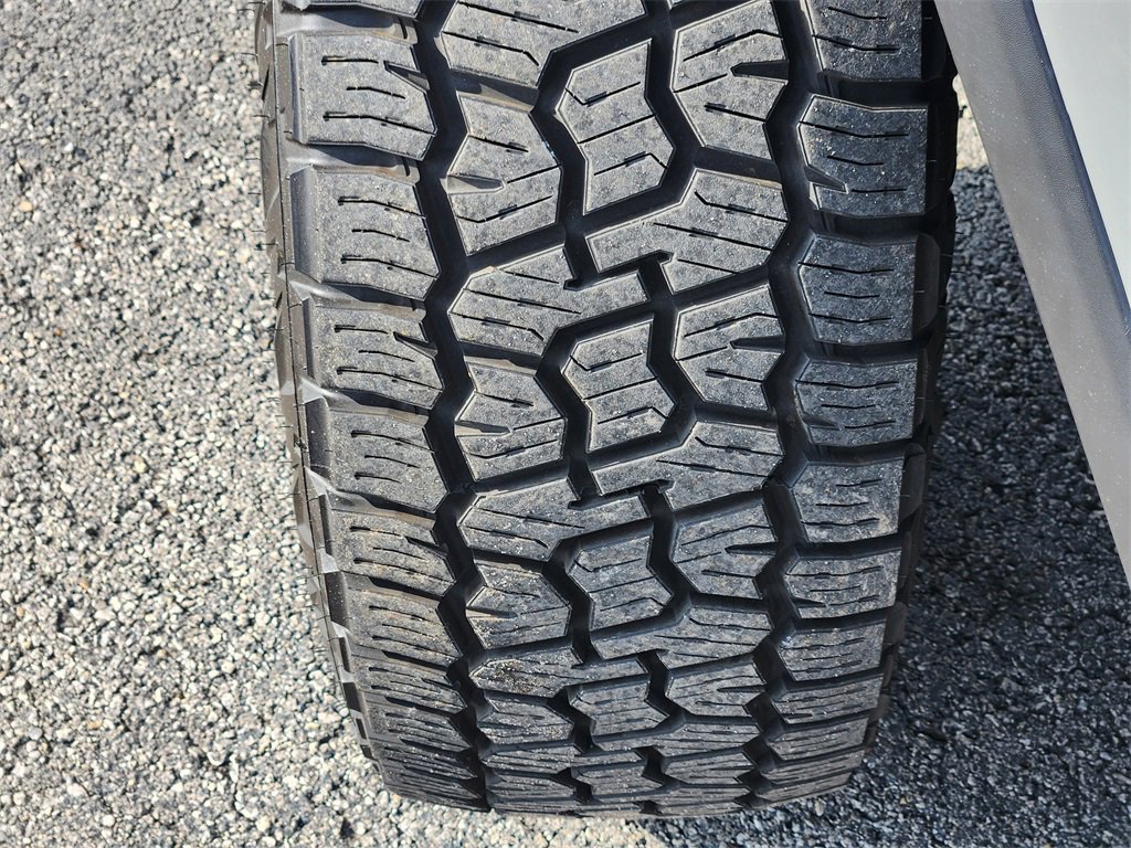 Used 2021 Jeep Gladiator Sport image 13