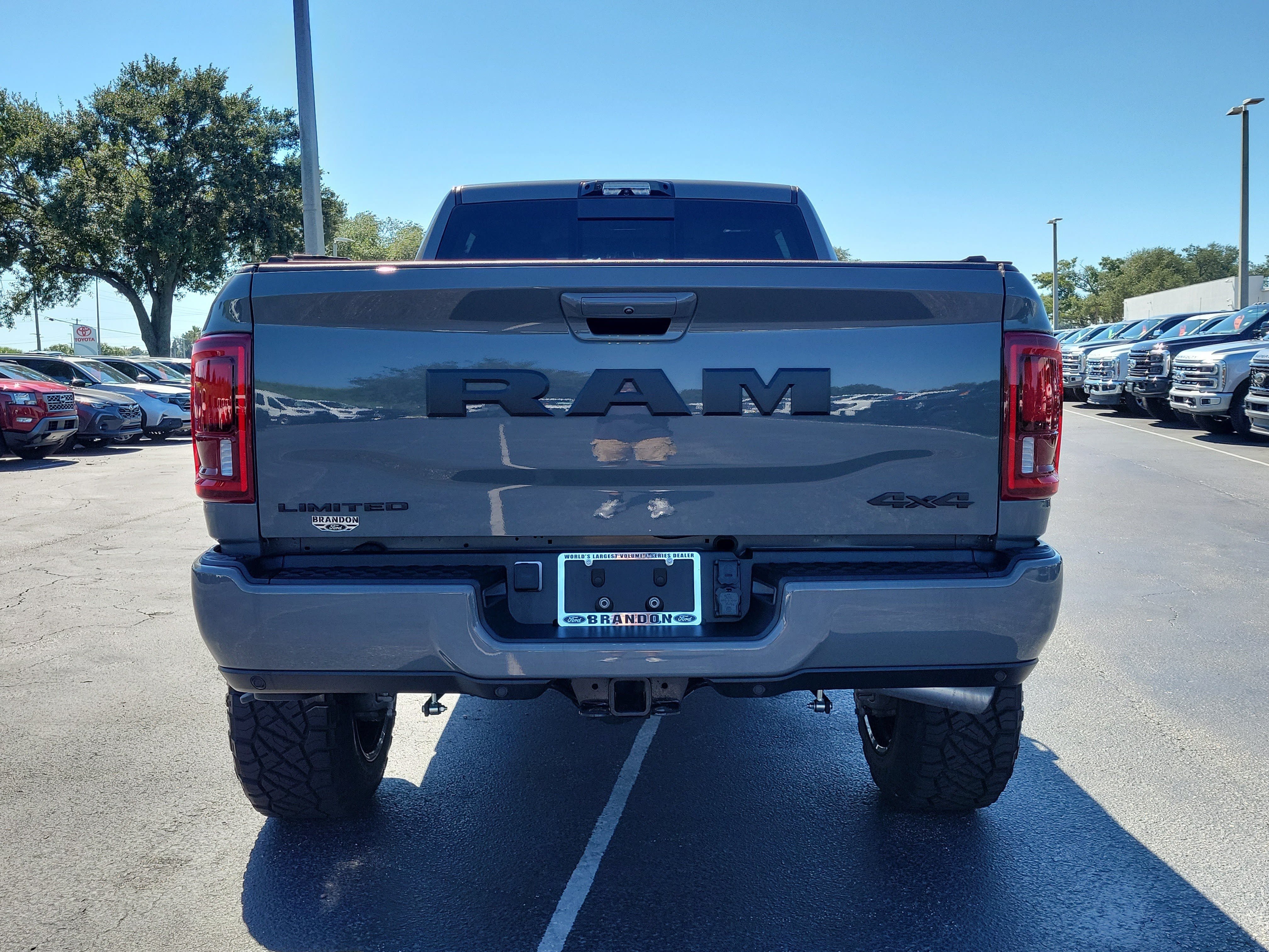 Used 2026 RAM 2500 Limited AWD/4WD image 8