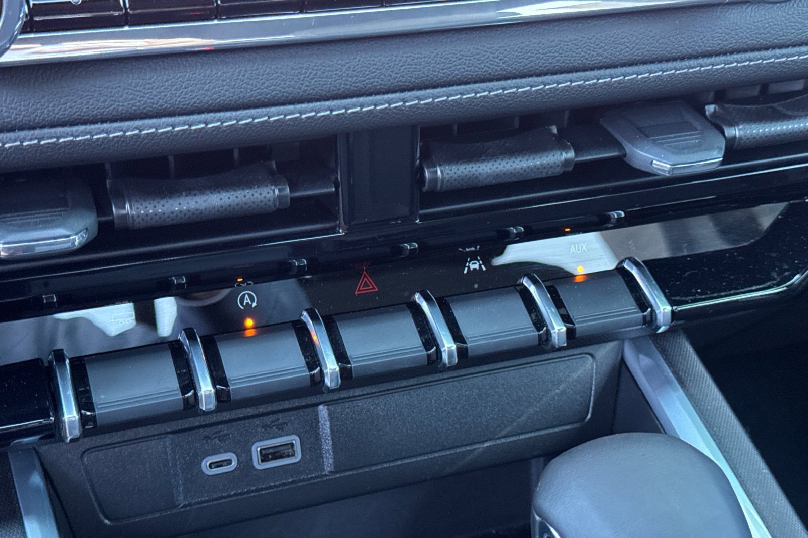 Used 2026 Chevrolet Colorado LT image 31