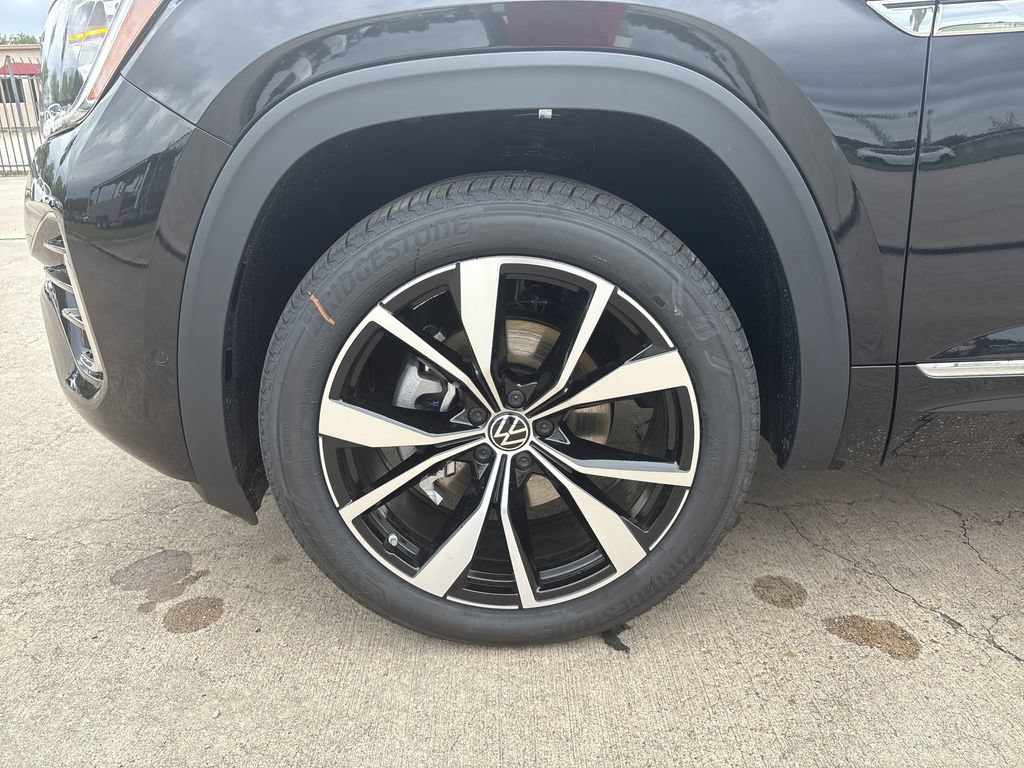 Used 2025 Volkswagen Atlas SEL Premium R-Line AWD/4WD image 9