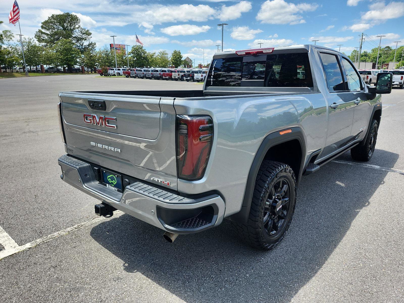 Certified 2025 GMC Sierra 2500 AT4 w/ AT4 Premium Plus Package AWD/4WD image 3