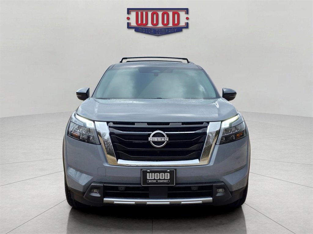 New 2025 Nissan Pathfinder Platinum image 6