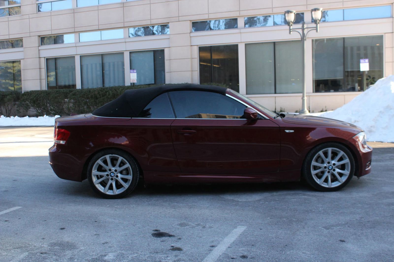 Used 2012 BMW 135i Convertible RWD image 6