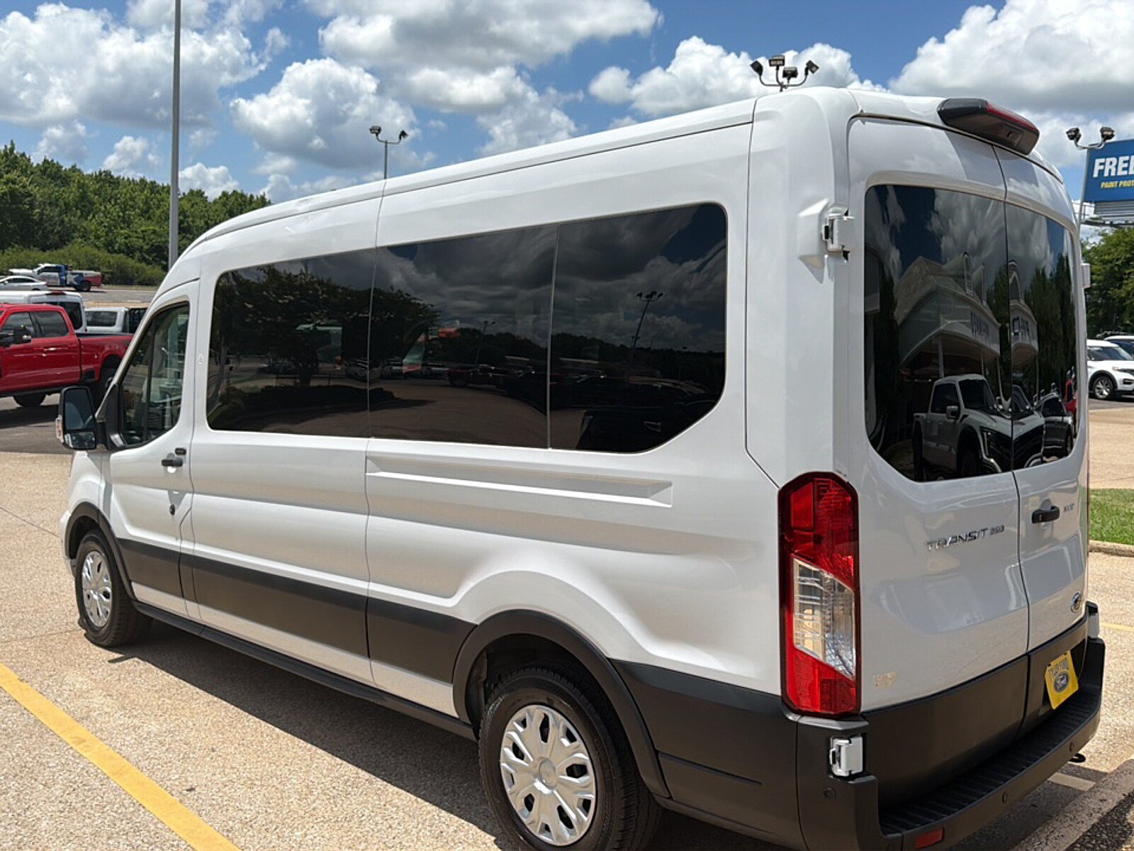 Used 2025 Ford Transit 350 XLT RWD image 6
