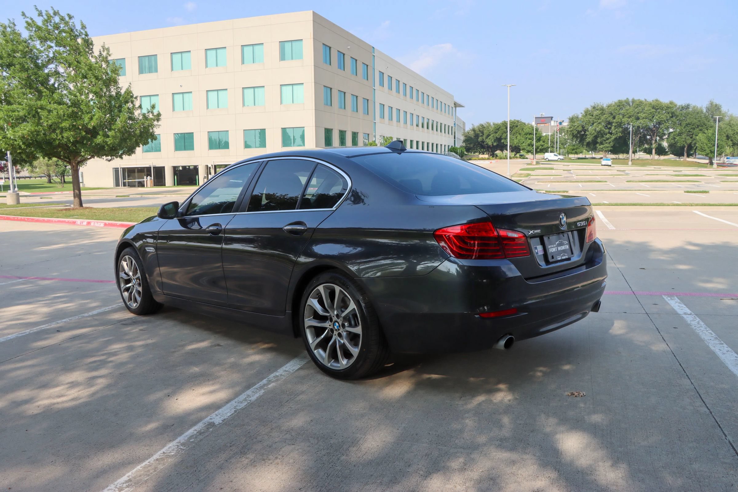 Used 2016 BMW 535i xDrive Sedan AWD/4WD image 5
