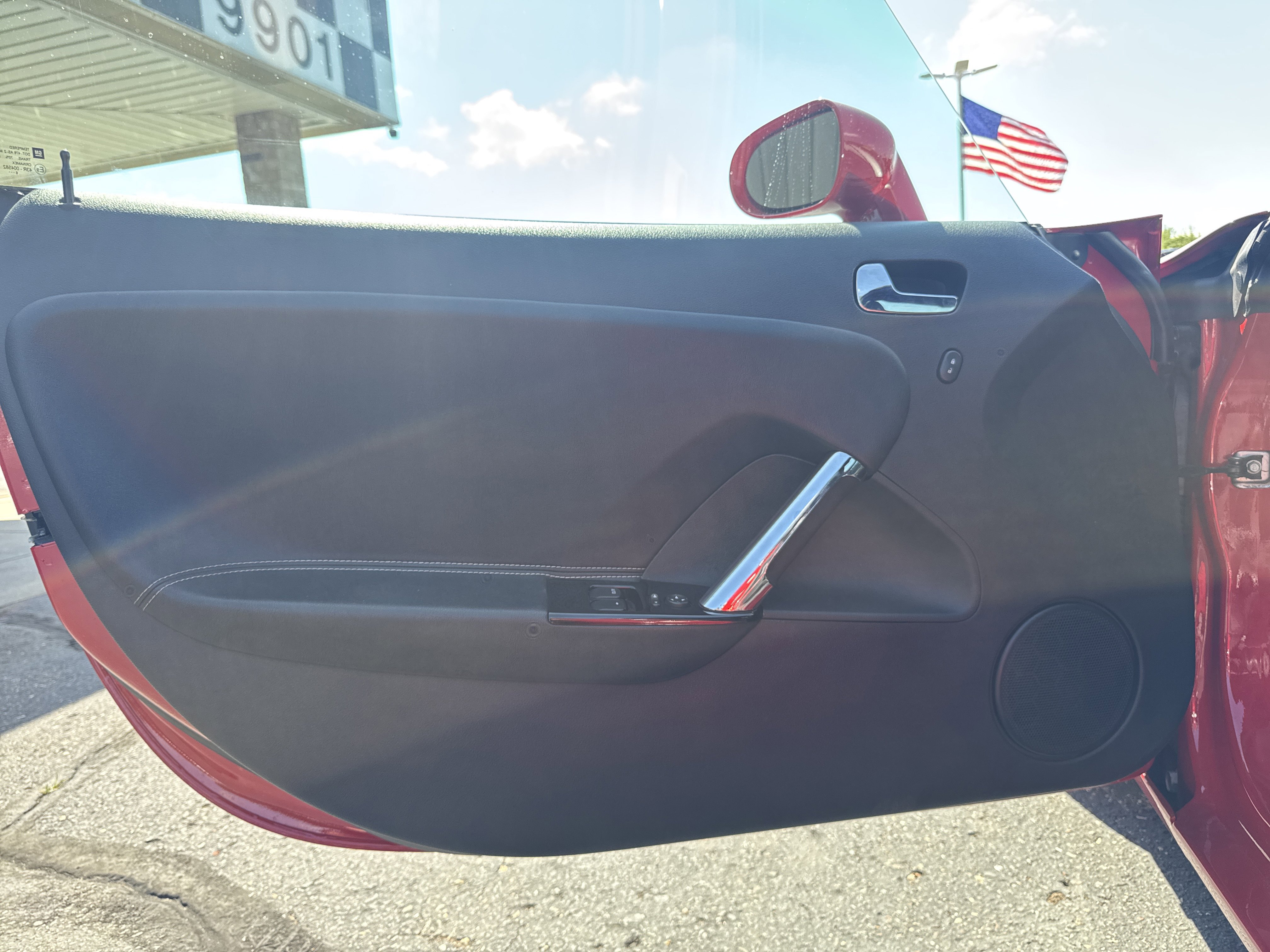 Used 2007 Saturn Sky w/ Premium Trim Pkg image 16