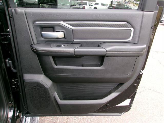 Certified 2025 RAM 2500 Big Horn AWD/4WD image 9