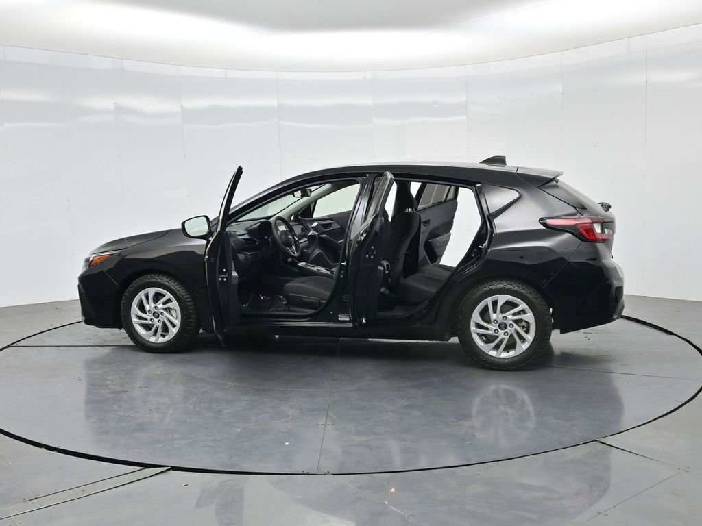 Used 2024 Subaru Impreza 2.0i AWD/4WD image 3