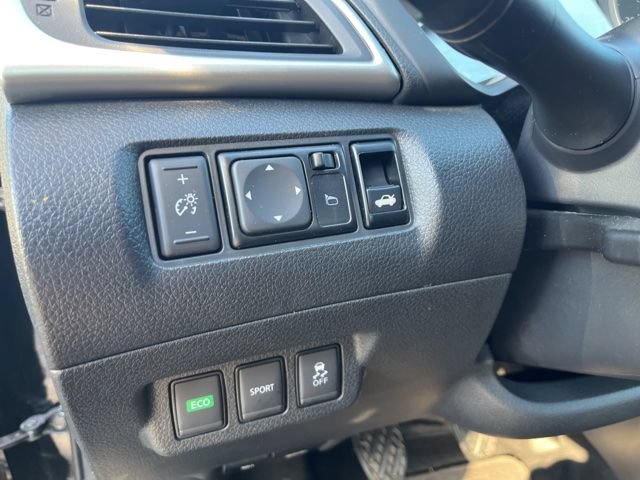 Used 2017 Nissan Sentra SR Turbo w/ SR Turbo Premium Package FWD image 13