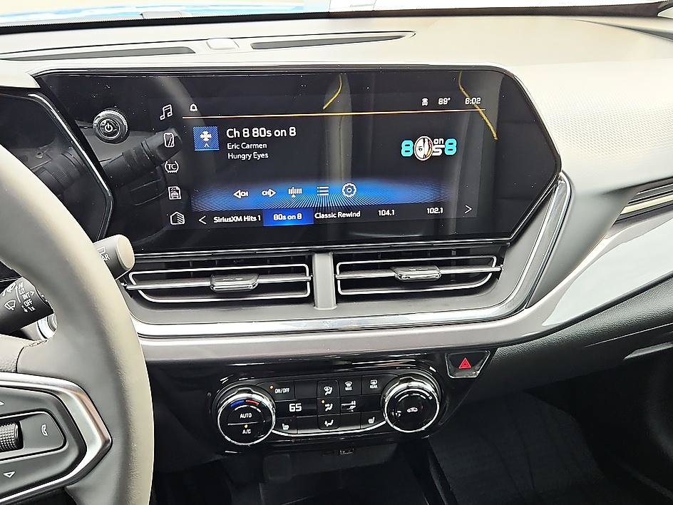 New 2026 Chevrolet Trax ACTIV FWD image 17