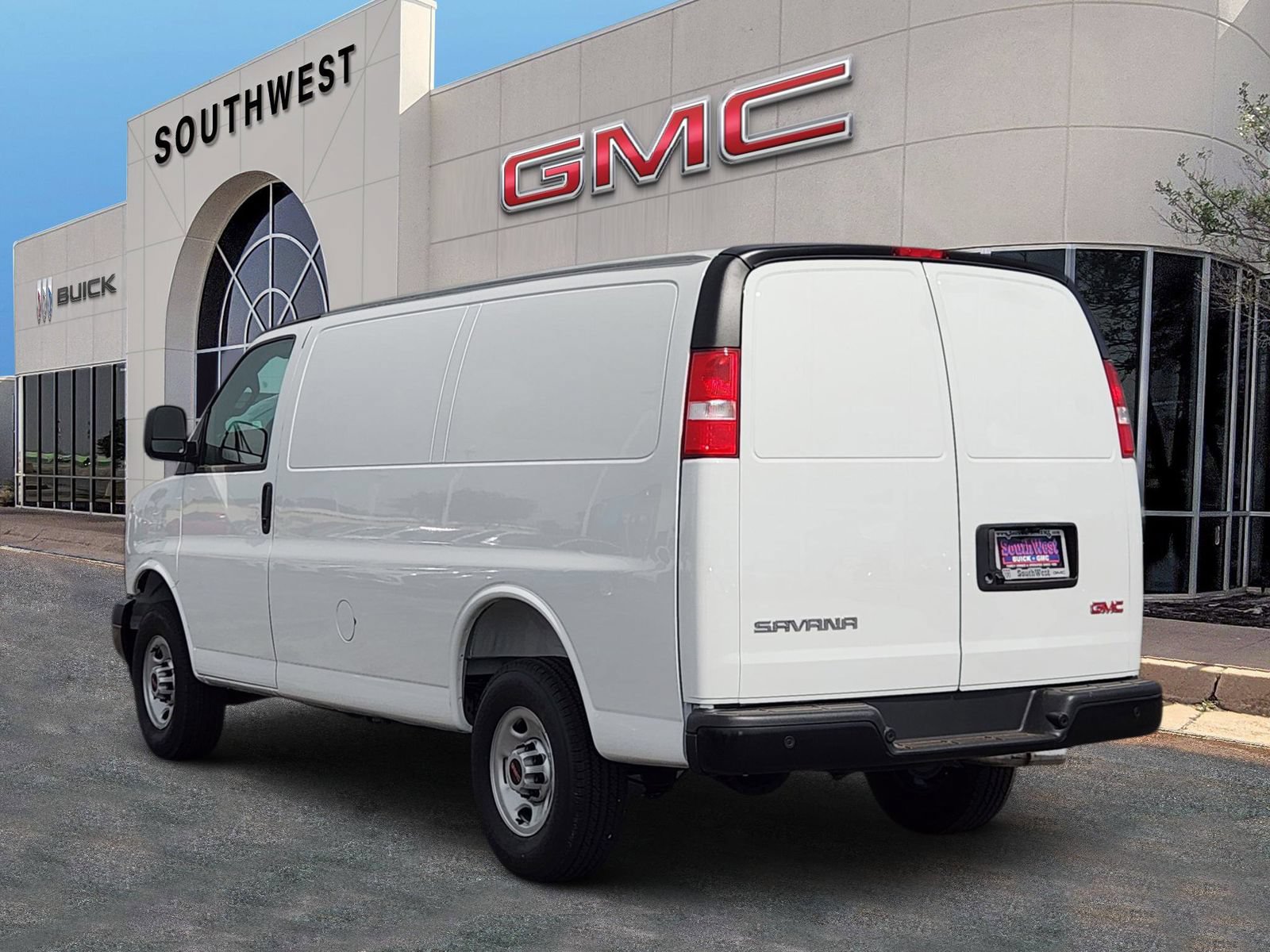 New 2026 GMC Savana 2500 w/ Driver Convenience Package RWD image 4