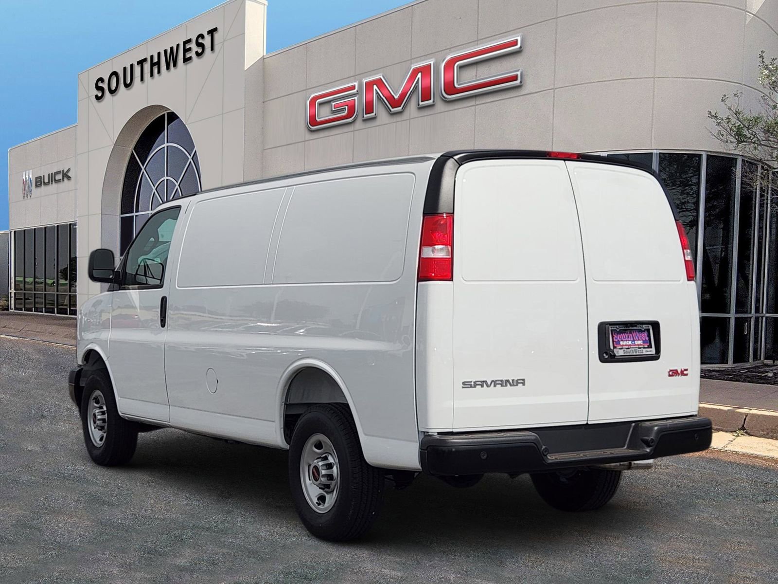 New 2026 GMC Savana 2500 w/ Driver Convenience Package RWD image 4