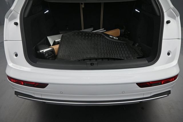 Used 2025 Audi Q5 2.0T Premium Plus w/ Premium Plus Package AWD/4WD image 27