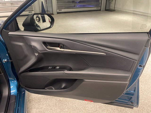Used 2025 Toyota Camry SE w/ Multimedia Upgrade Package FWD image 16