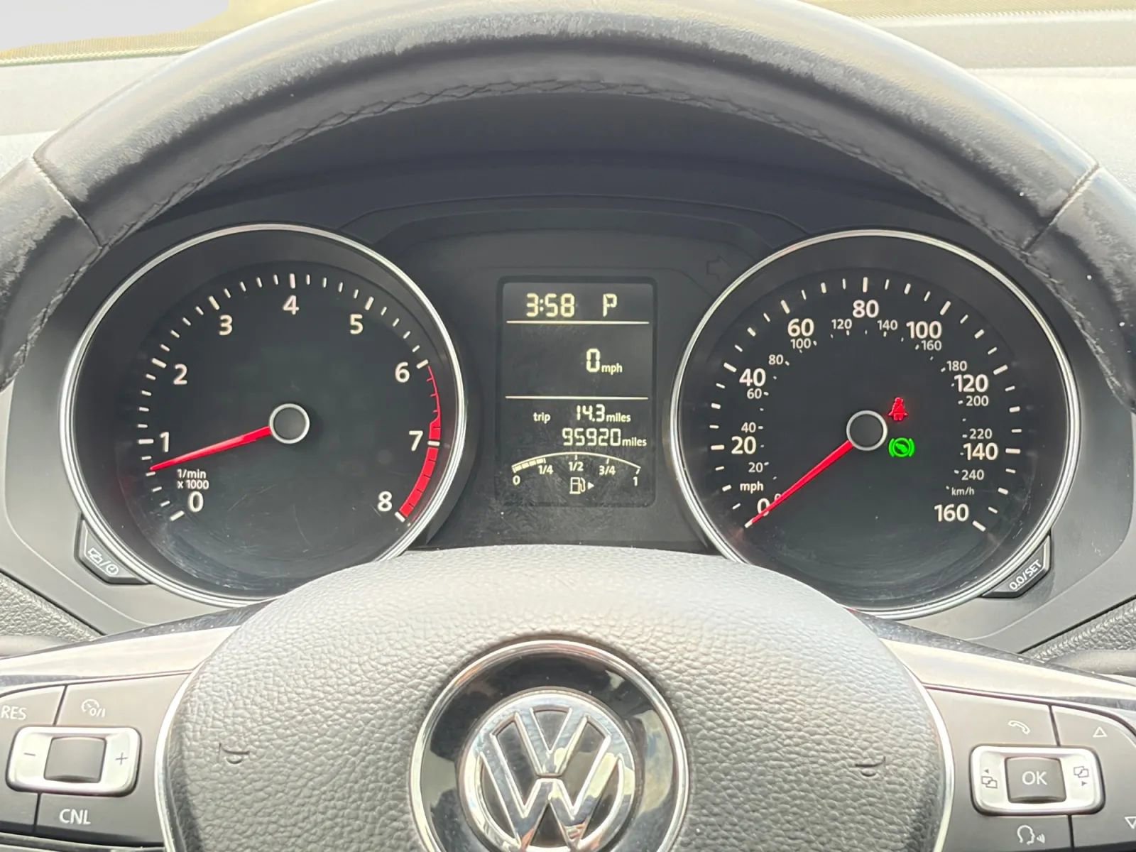 Used 2015 Volkswagen Jetta SE FWD image 28