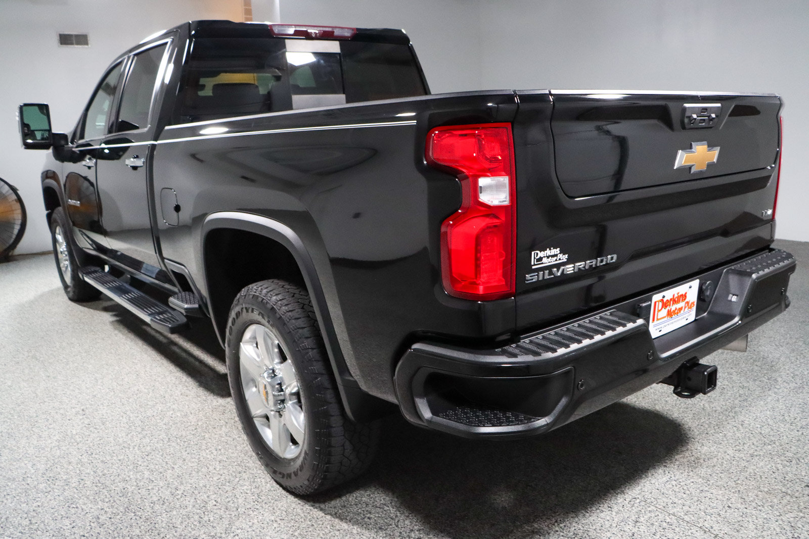 Used 2022 Chevrolet Silverado 2500 LTZ w/ Z71 Chrome Sport Edition AWD/4WD image 9