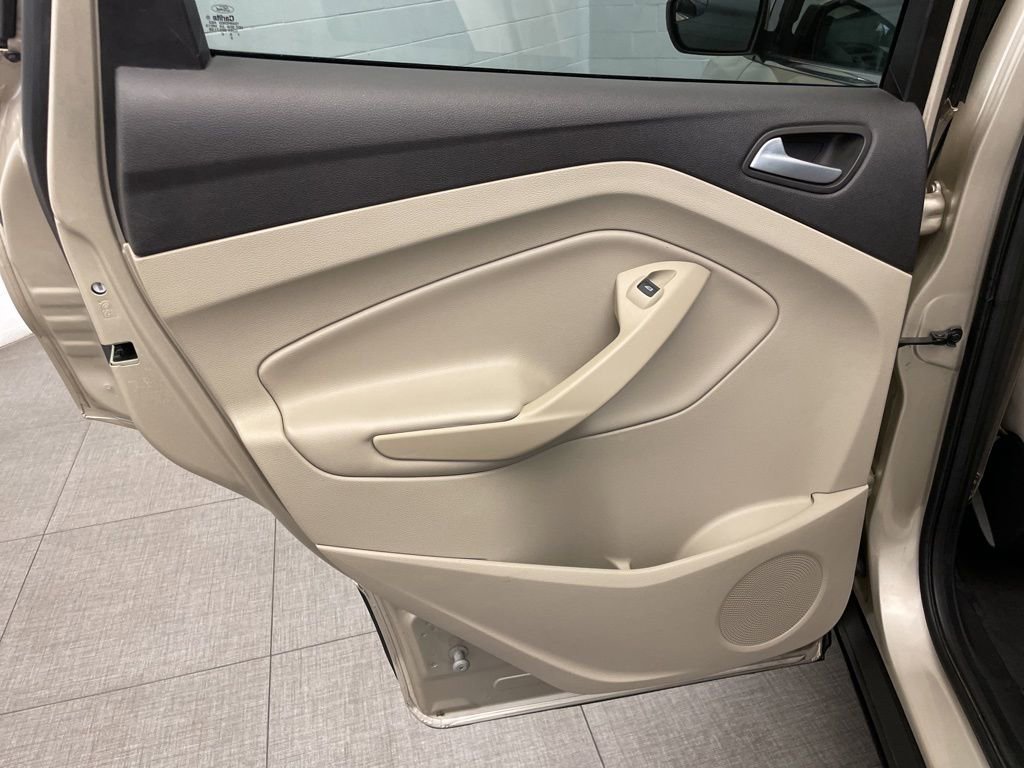 Used 2018 Ford Escape SE image 23