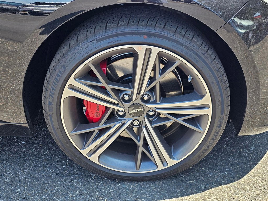 Certified 2025 Genesis G70 3.3T Advanced w/ Sport Prestige Package image 9