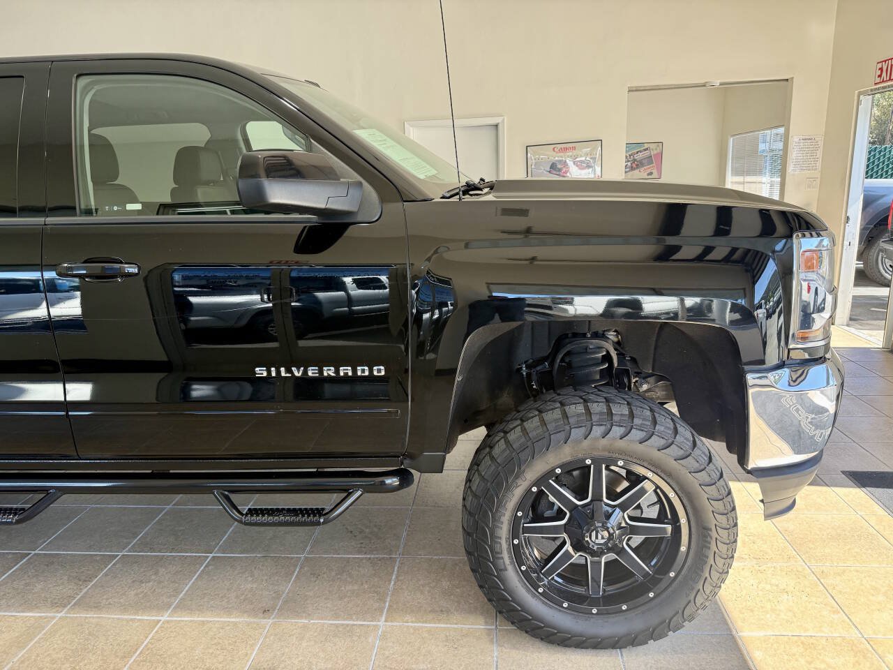 Used 2017 Chevrolet Silverado 1500 LT w/ All Star Edition RWD image 5