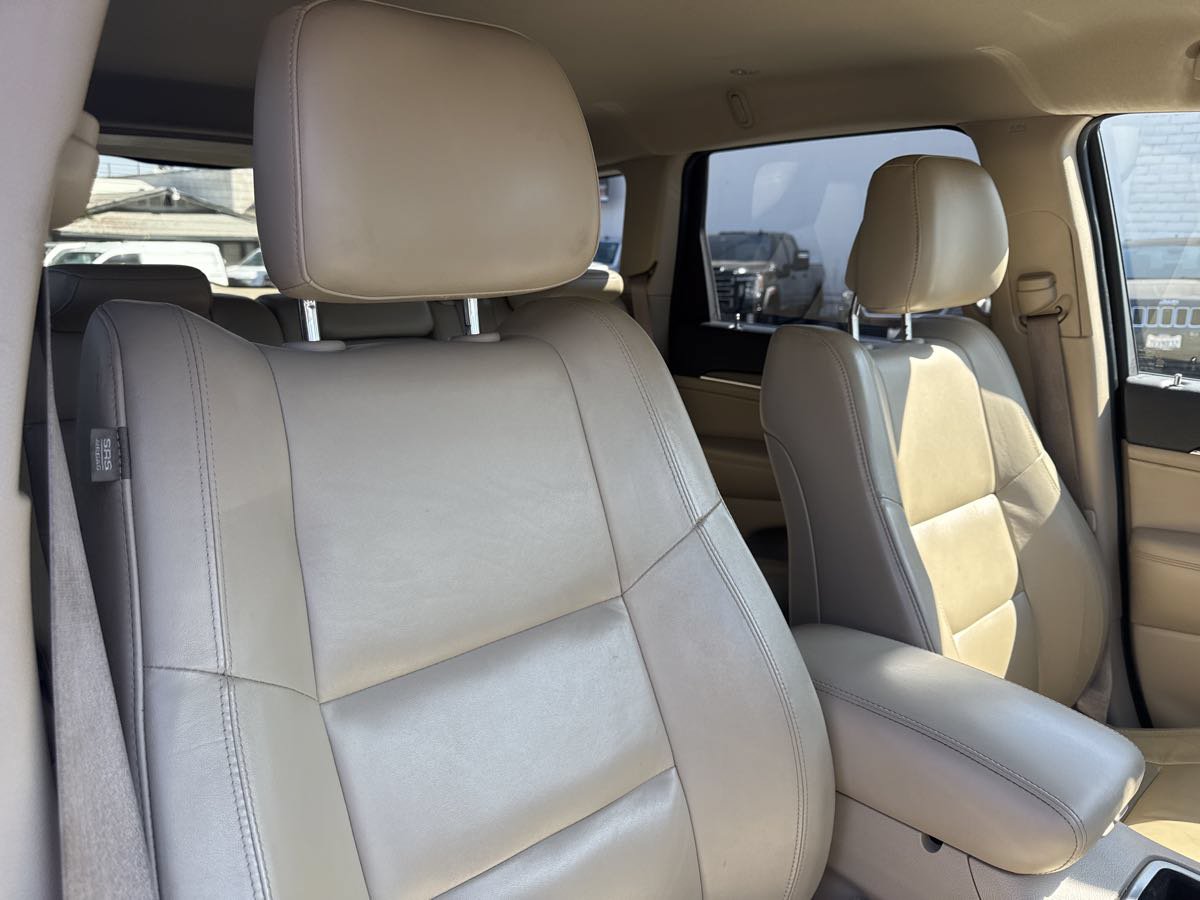 Used 2017 Jeep Grand Cherokee Limited RWD image 10