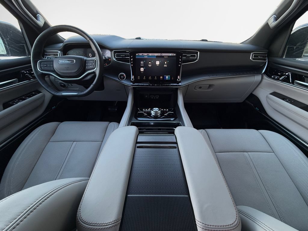 New 2026 Jeep Grand Wagoneer L Summit AWD/4WD image 32