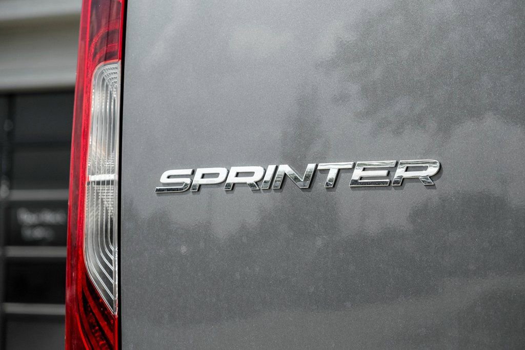 Used 2025 Mercedes-Benz Sprinter 2500 image 9