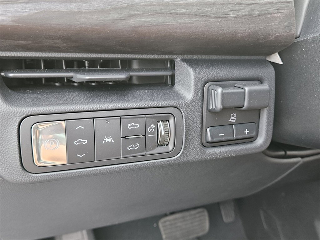 New 2025 GMC Sierra EV Denali image 26