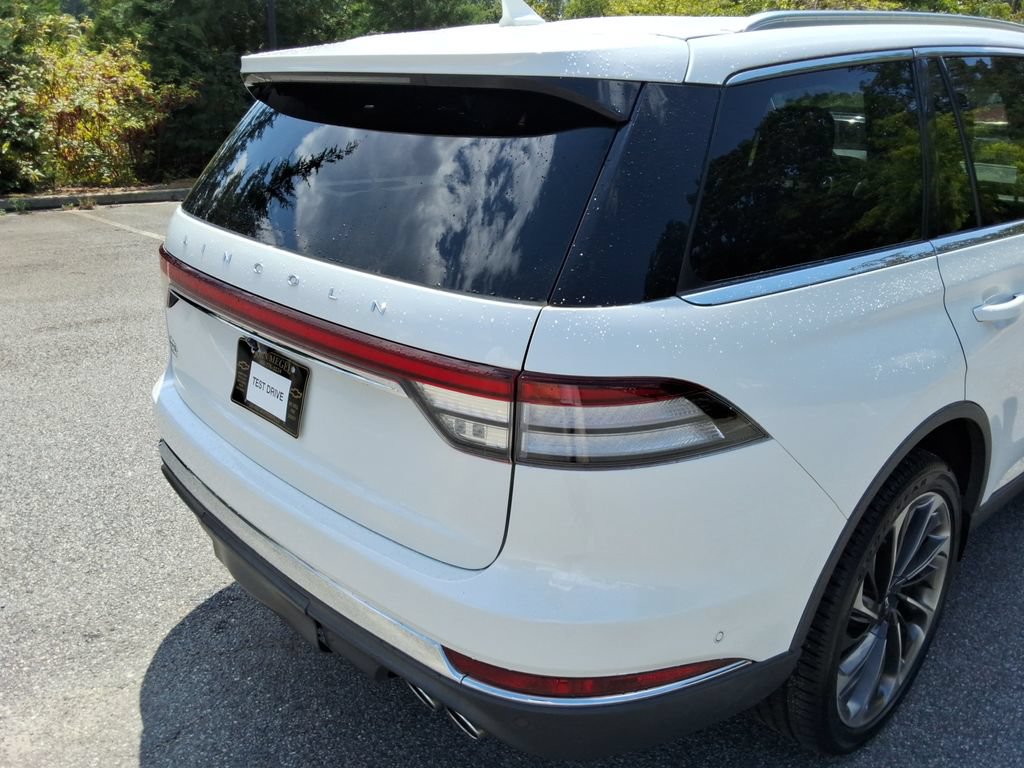 Used 2020 Lincoln Aviator Reserve w/ Equipment Group 202A AWD/4WD image 15