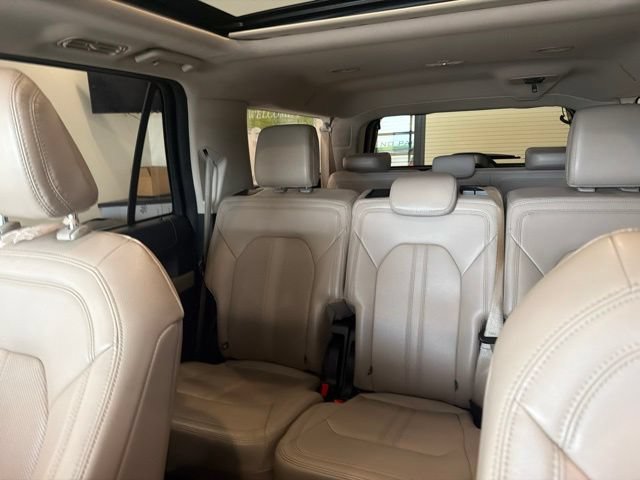 Used 2024 Ford Expedition Max Limited AWD/4WD image 14