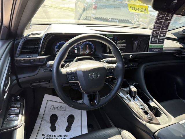 Used 2024 Toyota Crown Platinum AWD/4WD image 14